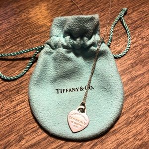 Authentic Tiffany & Co Necklace with soft Pouch